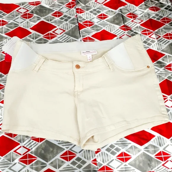 Isabel Maternity Midi Shorts With Expandable Side Panels Cream Sz 12/31 - Picture 1 of 8